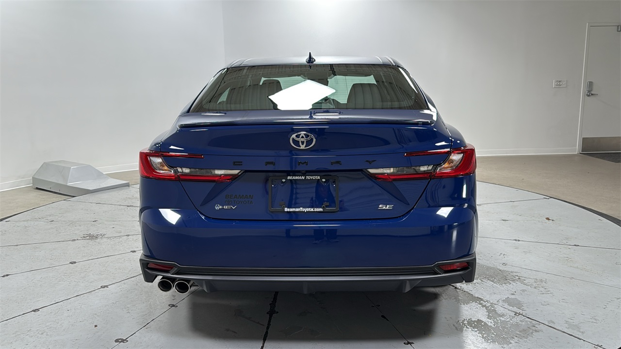 2026 Toyota Camry SE photo 4