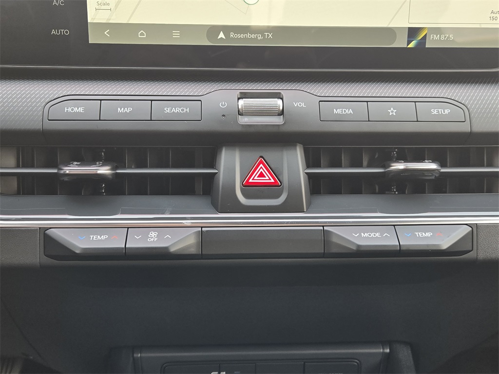 2025 Kia K4 GT-Line photo 11