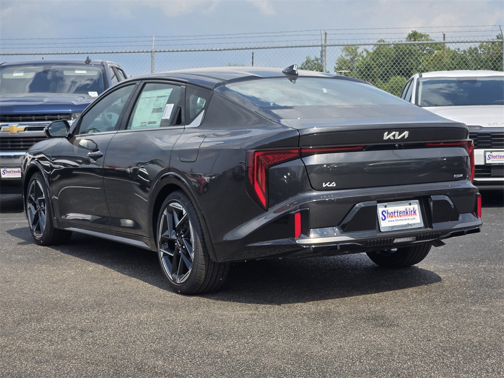 2025 Kia K4 GT-Line photo 2