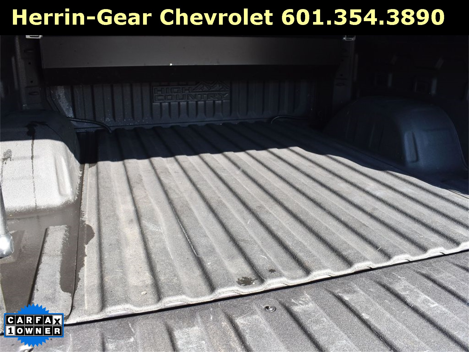 2024 Dark Ash Metallic Chevrolet Silverado 1500 High Country 4X4 Truck