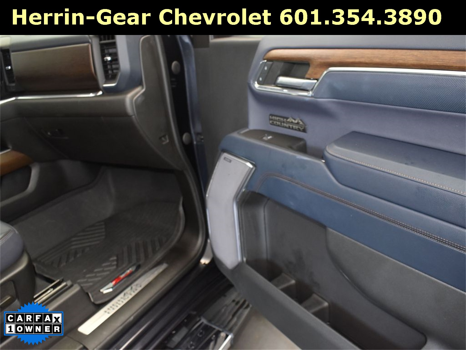 2024 Dark Ash Metallic Chevrolet Silverado 1500 High Country 4X4 Truck