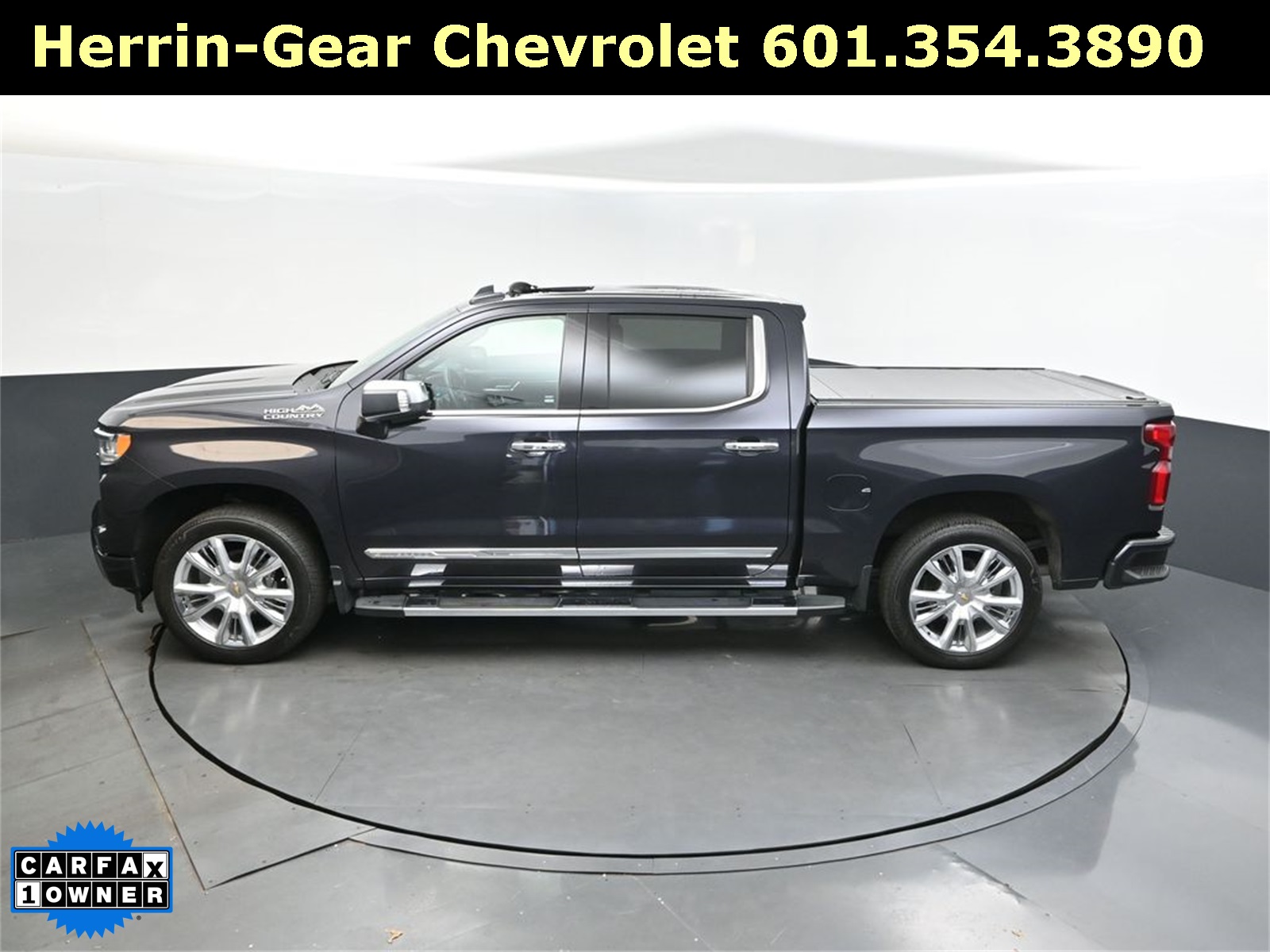 2024 Dark Ash Metallic Chevrolet Silverado 1500 High Country 4X4 Truck