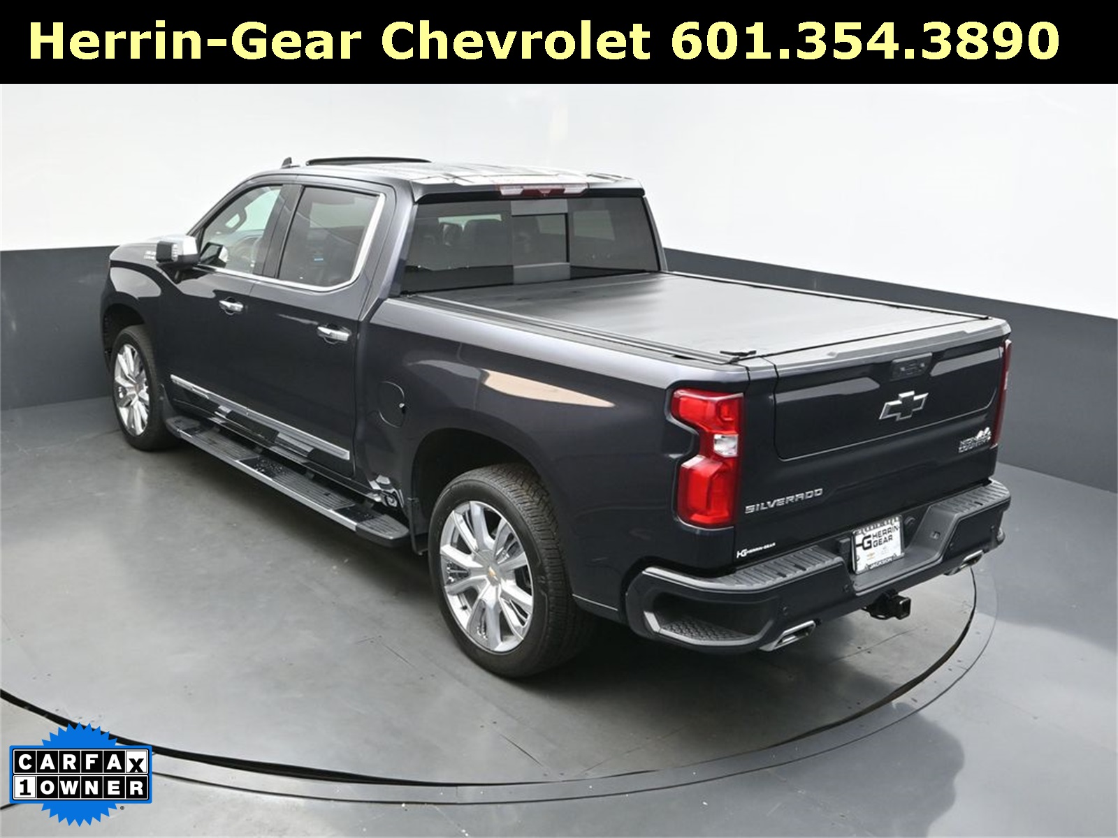 2024 Dark Ash Metallic Chevrolet Silverado 1500 High Country 4X4 Truck