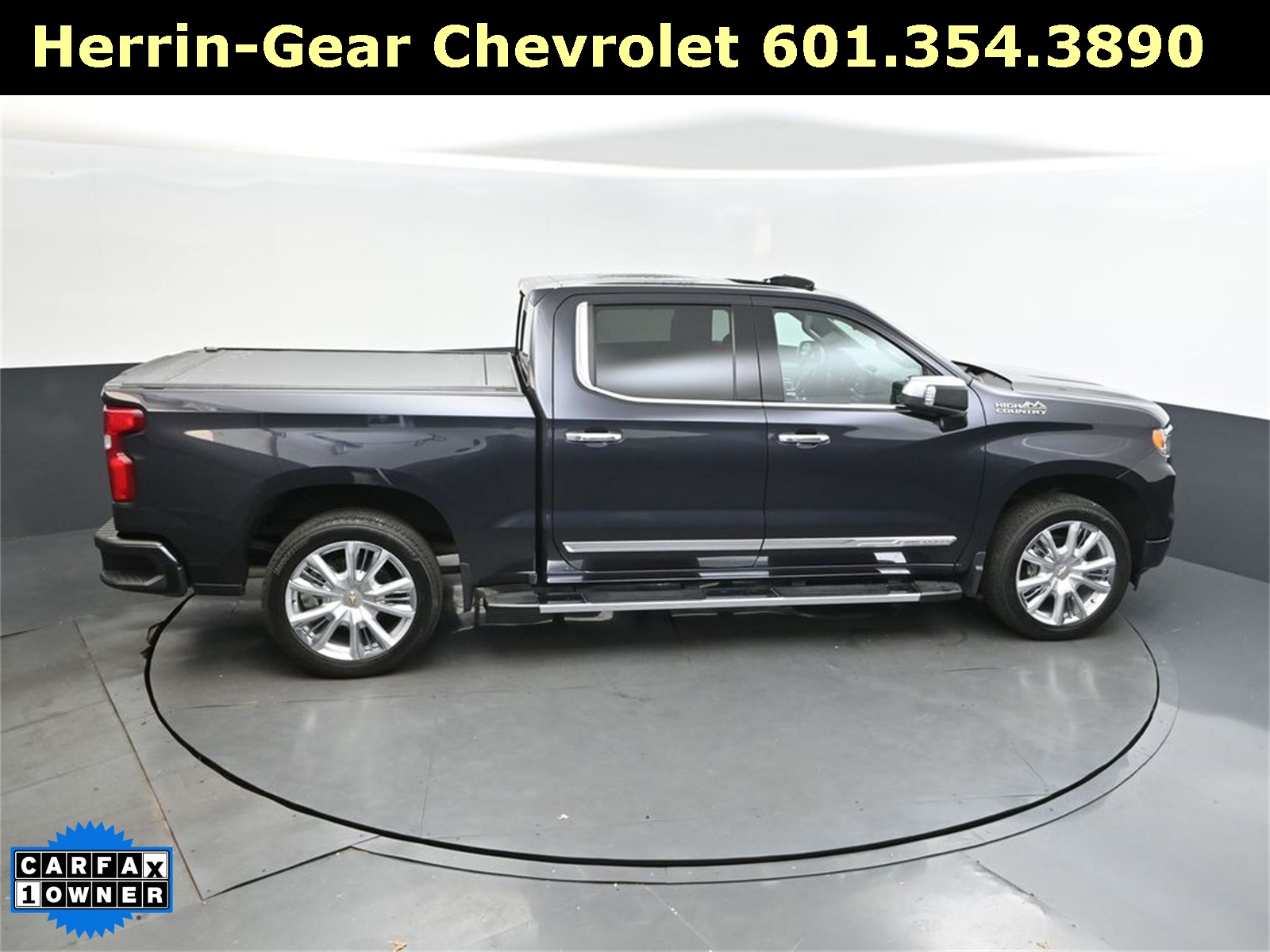 2024 Dark Ash Metallic Chevrolet Silverado 1500 High Country 4X4 Truck