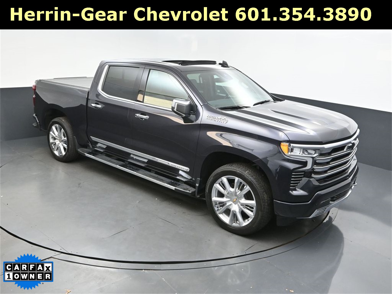 2024 Dark Ash Metallic Chevrolet Silverado 1500 High Country 4X4 Truck