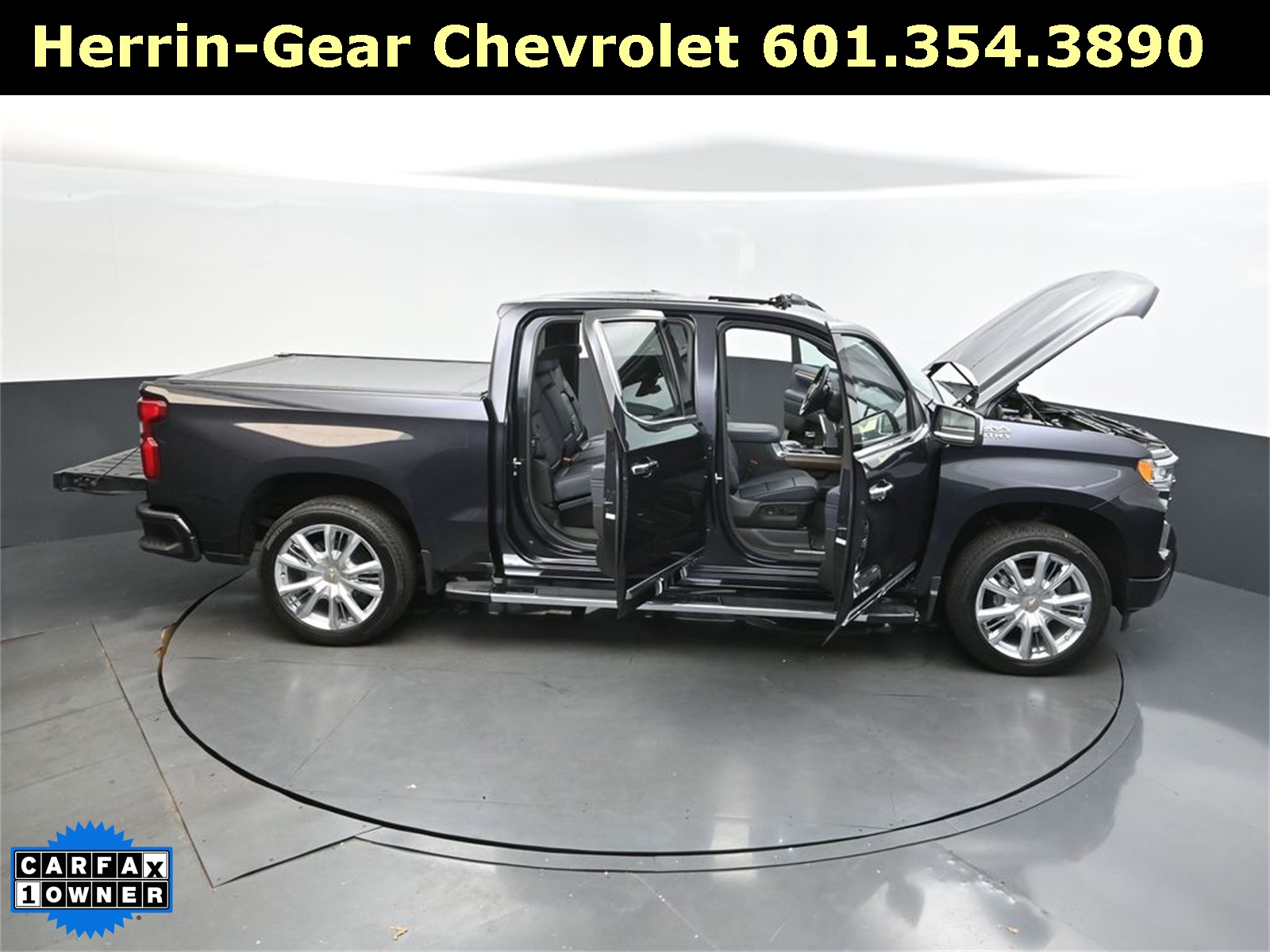 2024 Dark Ash Metallic Chevrolet Silverado 1500 High Country 4X4 Truck