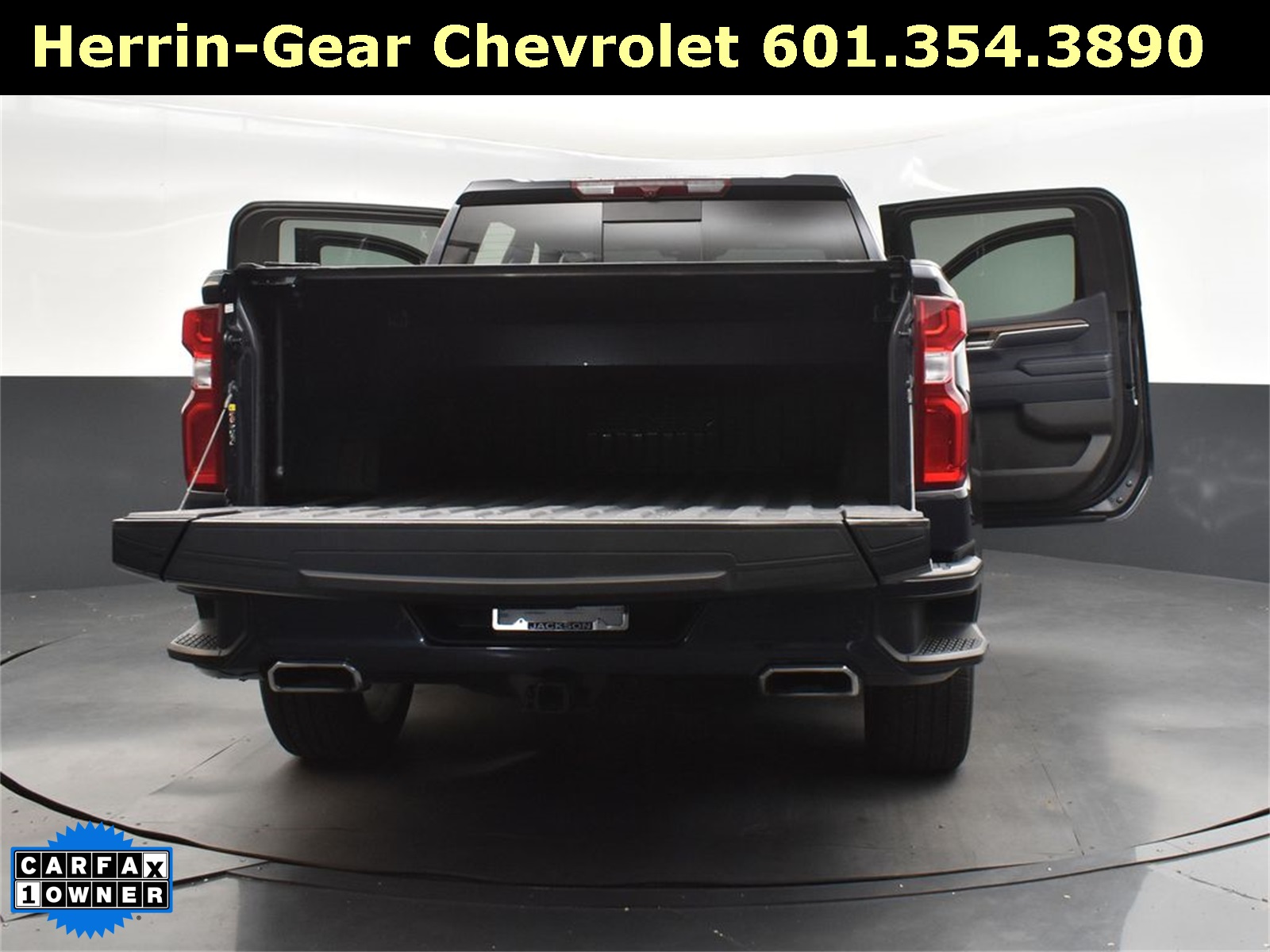 2024 Dark Ash Metallic Chevrolet Silverado 1500 High Country 4X4 Truck