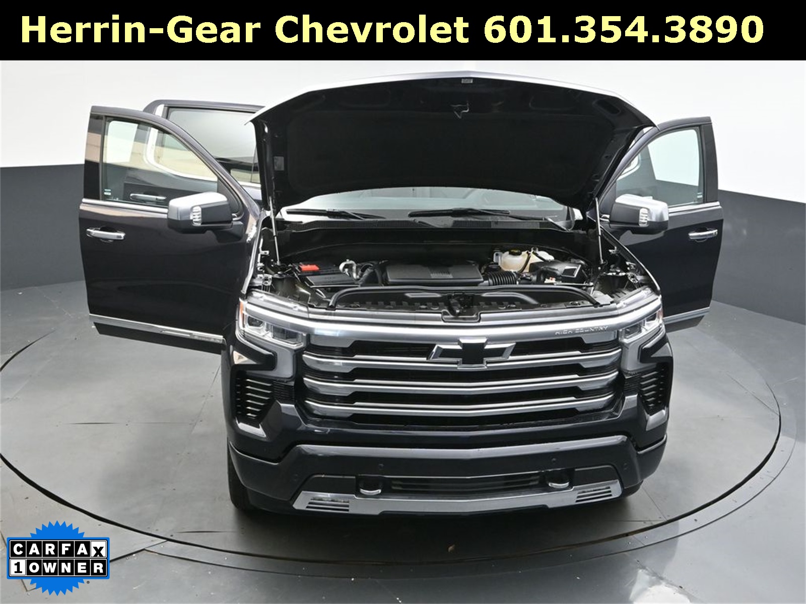 2024 Dark Ash Metallic Chevrolet Silverado 1500 High Country 4X4 Truck