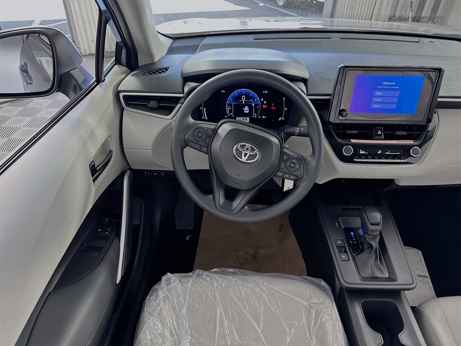 2026 Toyota Corolla Cross L photo 12
