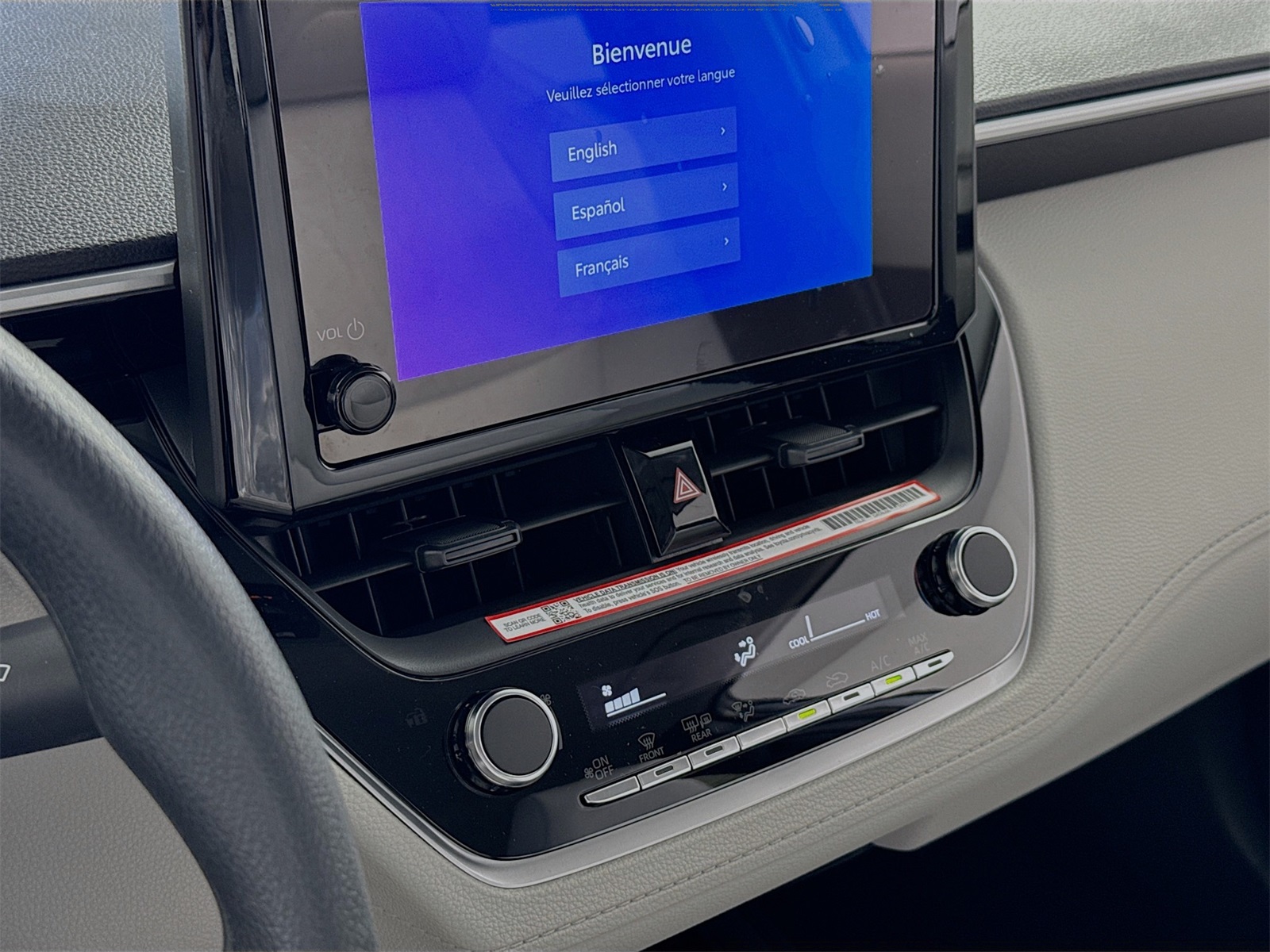 2026 Toyota Corolla Cross L photo 8
