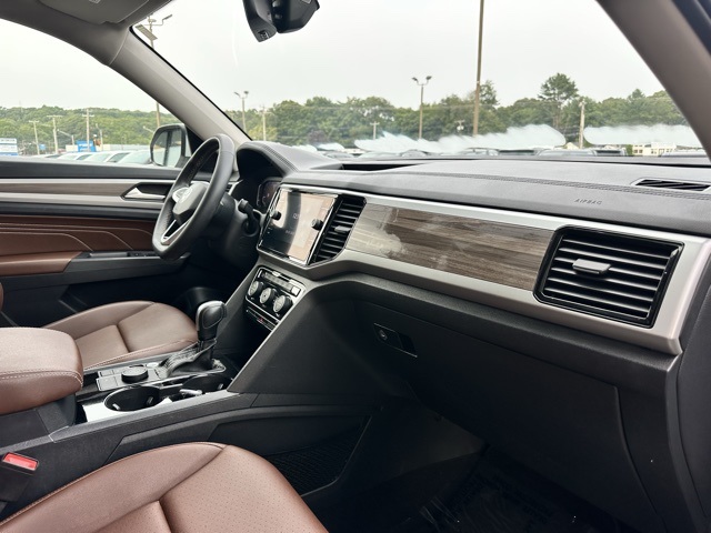 2021 Pure White Volkswagen Atlas 2.0T SEL AWD SUV