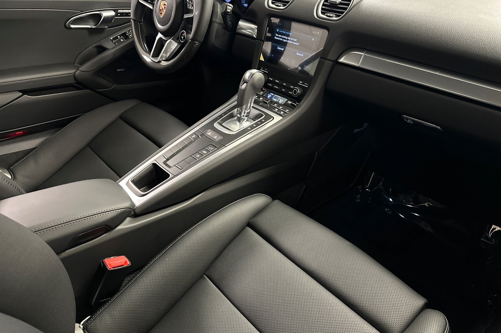 2025 Porsche Cayman S photo 16