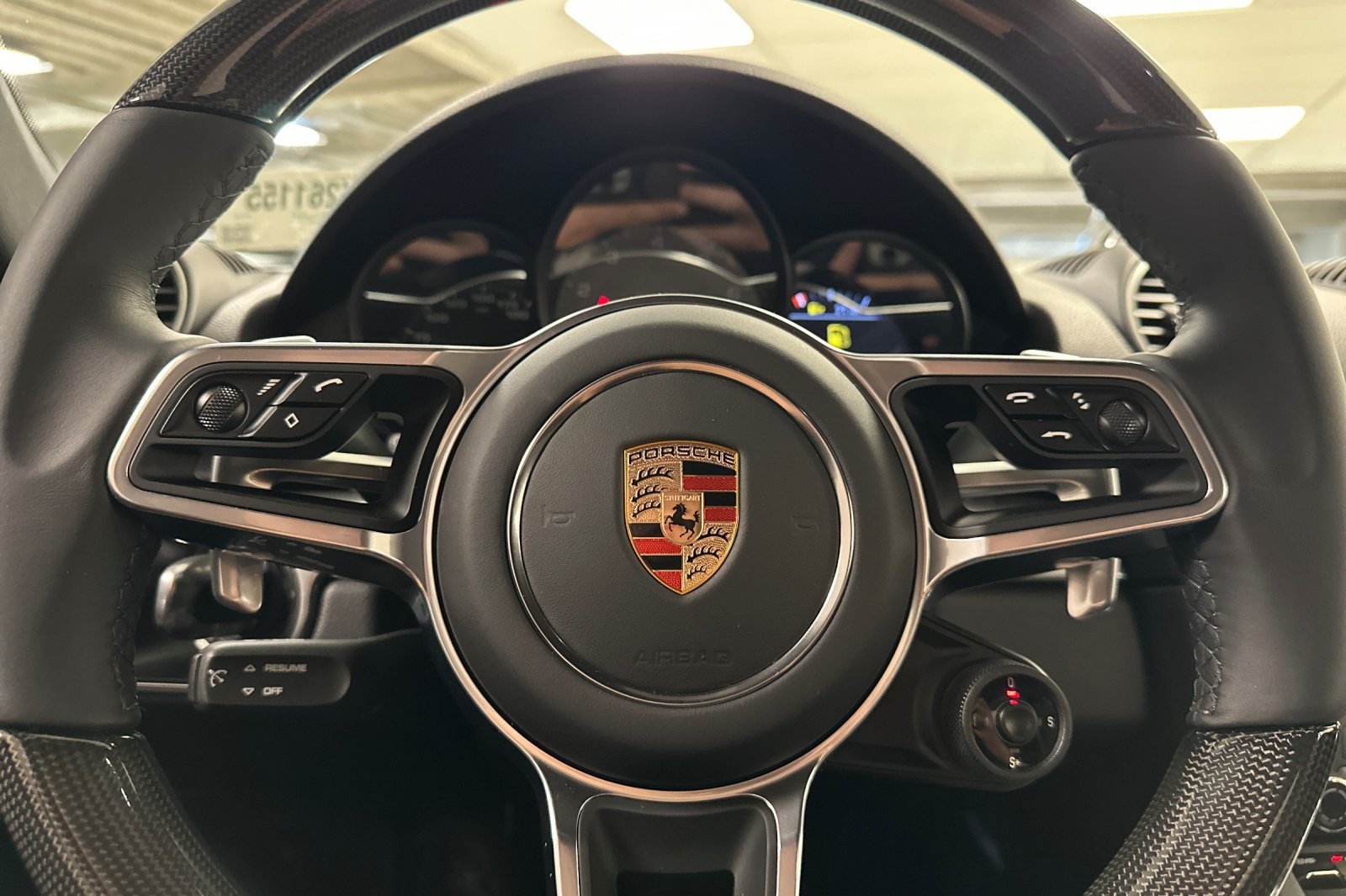 2025 Porsche Cayman S photo 22