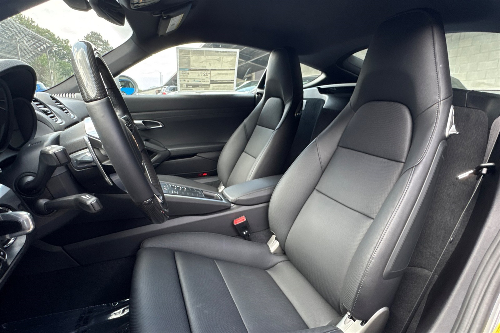 2025 Porsche Cayman S photo 5