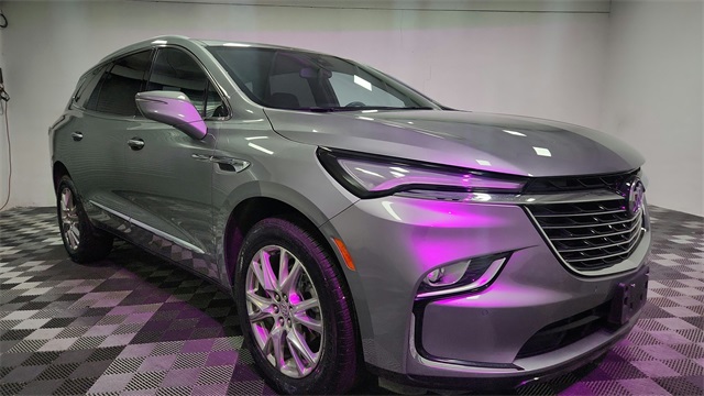 2023 Buick Enclave Essence FWD 2023 Buick Enclave Essence FWD