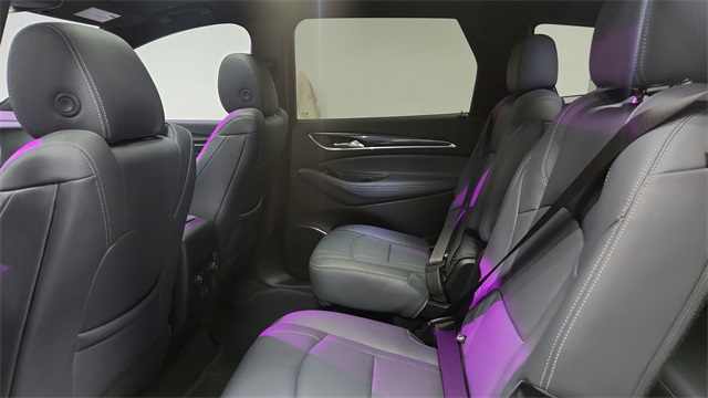 2023 Buick Enclave Essence FWD 2023 Buick Enclave Essence FWD