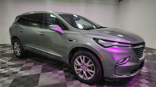 2023 Buick Enclave Essence FWD 2023 Buick Enclave Essence FWD