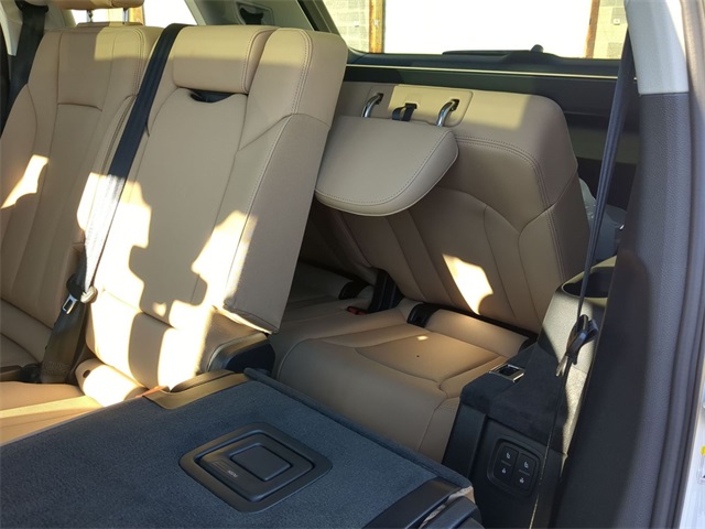 new 2026 Audi Q7 car, priced at $66,445