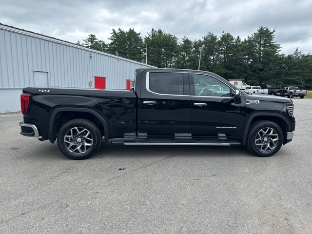 2022 Onyx Black GMC Sierra 1500 SLT 4X4 Truck
