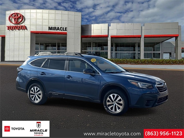 2022 Subaru Outback Premium's photo