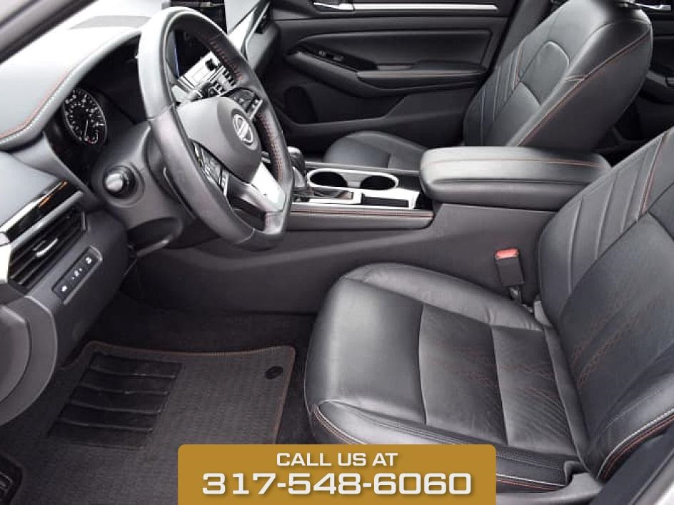 2024 Brilliant Silver Metallic Nissan Altima 2.5 SR FWD Sedan