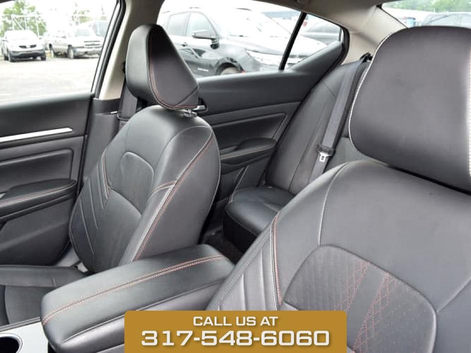 2024 Brilliant Silver Metallic Nissan Altima 2.5 SR FWD Sedan