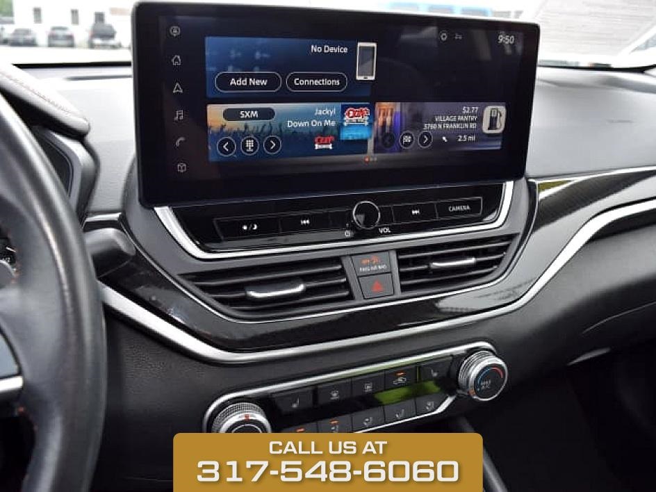 2024 Brilliant Silver Metallic Nissan Altima 2.5 SR FWD Sedan