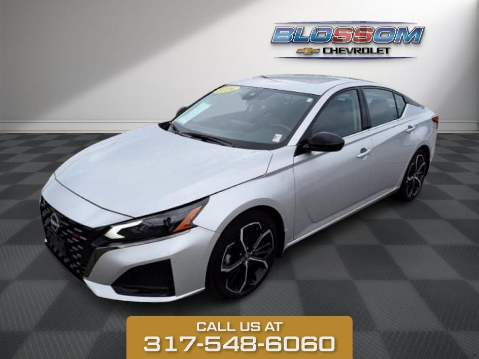 2024 Brilliant Silver Metallic Nissan Altima 2.5 SR FWD Sedan