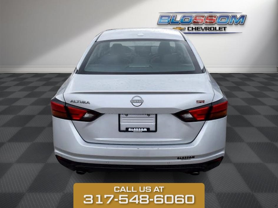 2024 Brilliant Silver Metallic Nissan Altima 2.5 SR FWD Sedan