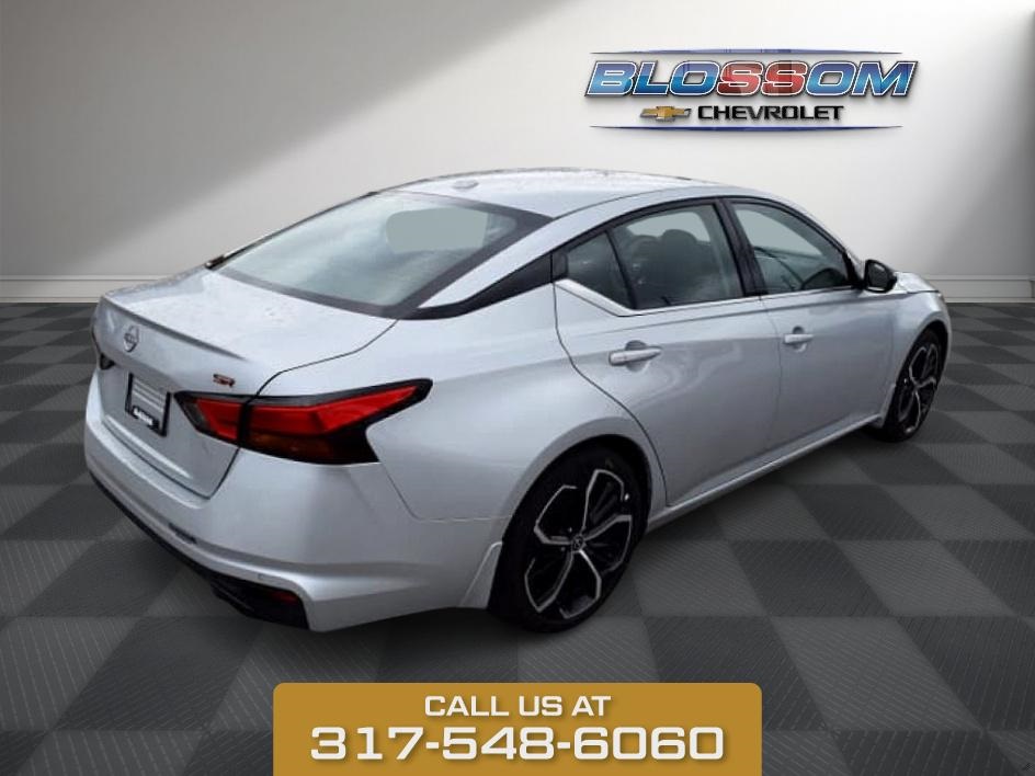 2024 Brilliant Silver Metallic Nissan Altima 2.5 SR FWD Sedan