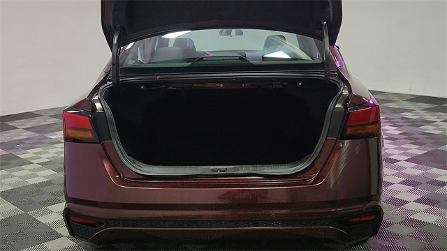 2024 Nissan Altima 2.5 SV FWD
