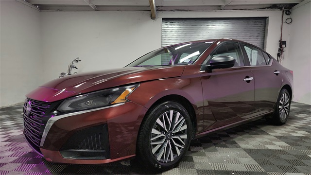 2024 Nissan Altima 2.5 SV FWD