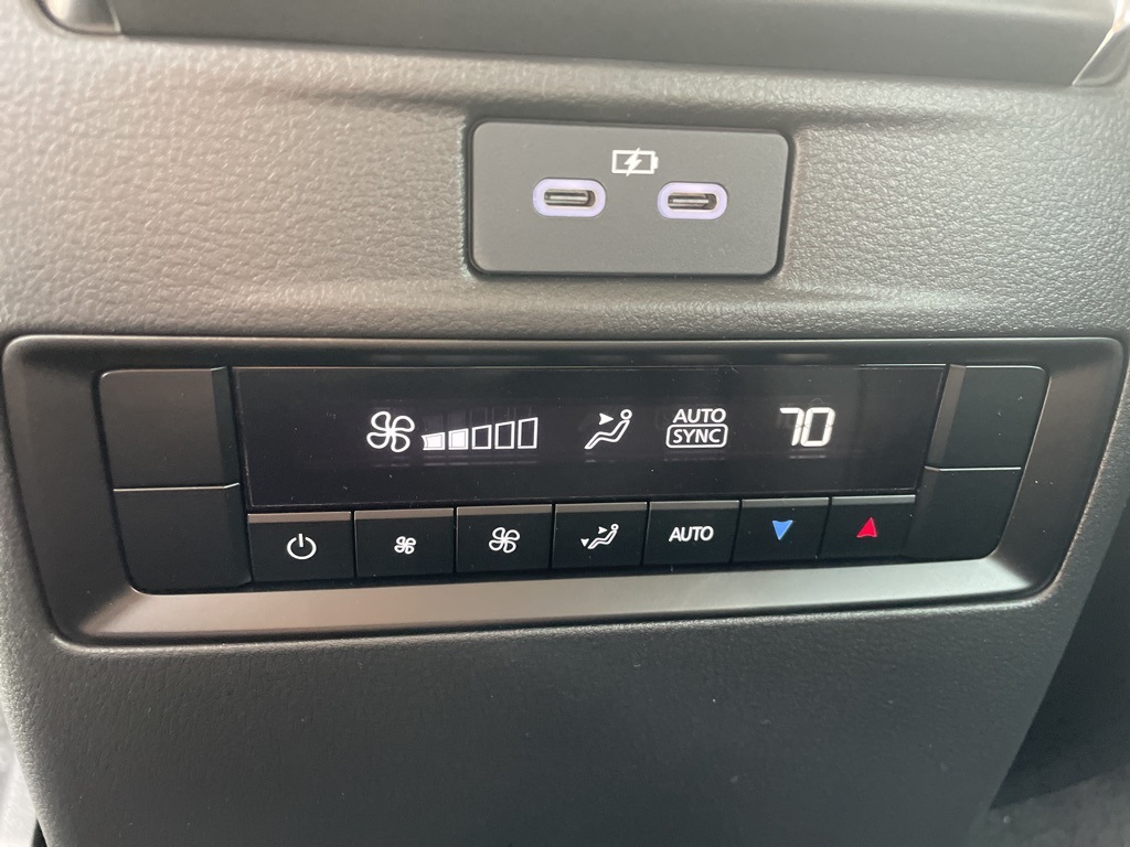 2025 Mazda CX-90 3.3 Turbo Preferred photo 10