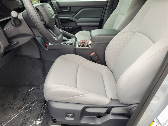 2025 Toyota Tacoma SR5 Double Cab photo 9