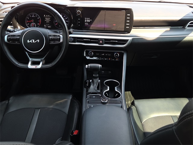 2022 Kia K5 GT-Line photo 7