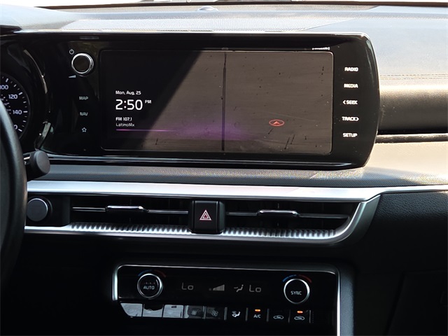 2022 Kia K5 GT-Line photo 8