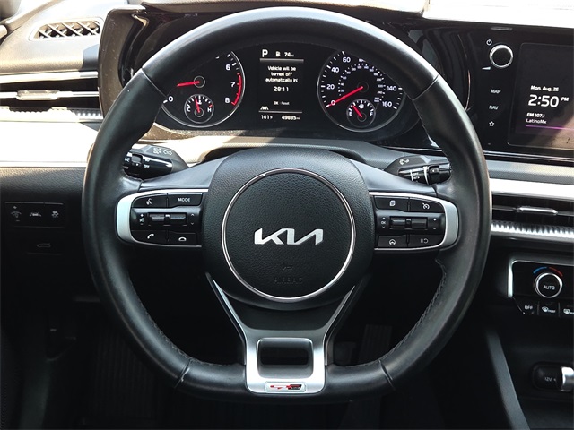 2022 Kia K5 GT-Line photo 10