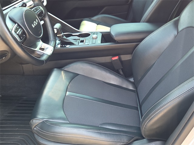 2022 Kia K5 GT-Line photo 13