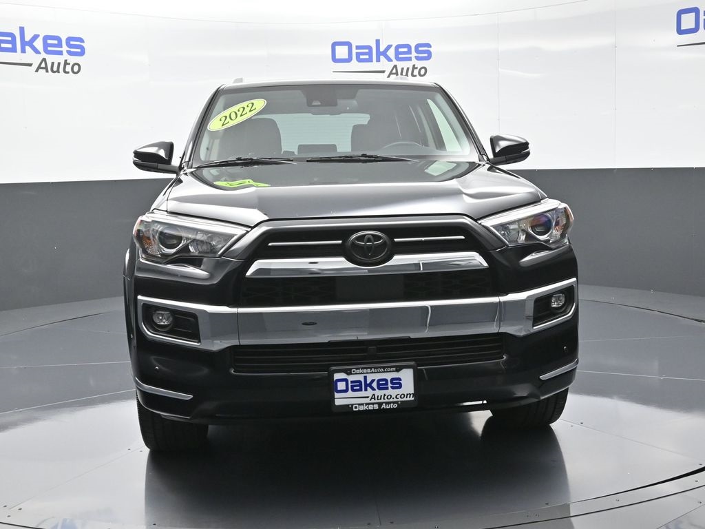 2022 Toyota 4Runner Limited photo 2