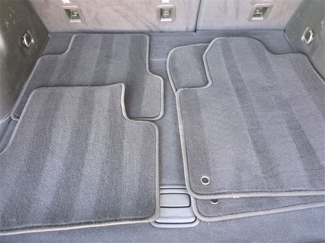 used 2019 Jeep Cherokee car, priced at $18,911