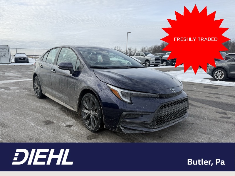 2024 Toyota Corolla SE's photo