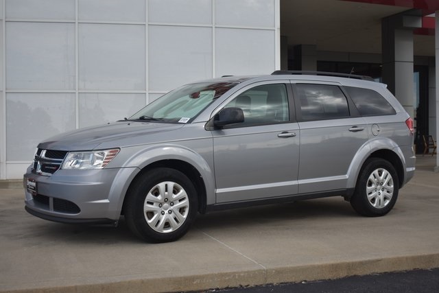 Used 2018 Dodge Journey SE with VIN 3C4PDCAB4JT421390 for sale in Quincy, IL