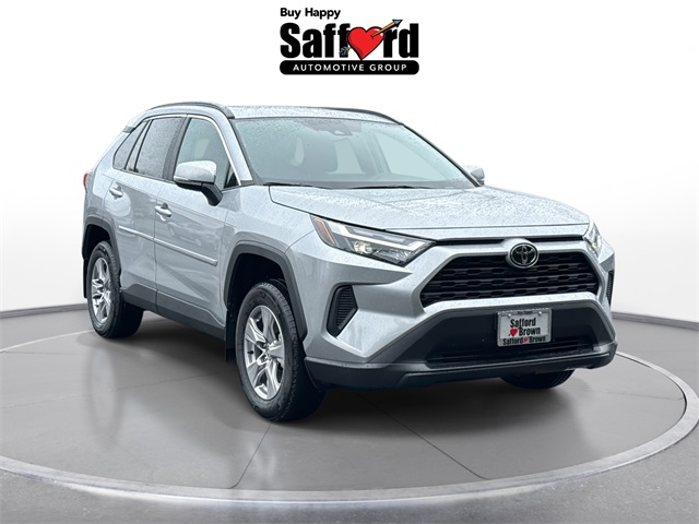 2025 Toyota RAV4 XLE photo 8