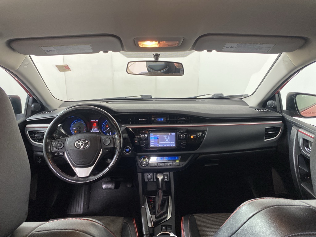 2016 Toyota Corolla S photo 2
