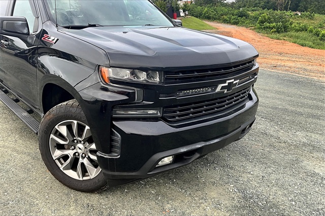2020 Black Chevrolet Silverado 1500 RST 4X4 Truck