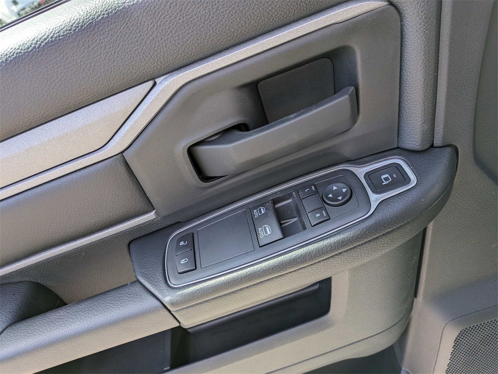 2024 Ram 3500 Tradesman photo 13