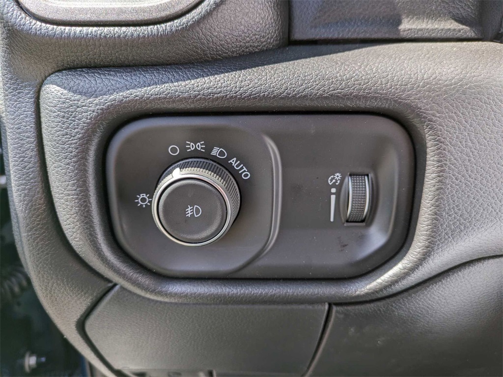 2024 Ram 3500 Tradesman photo 14