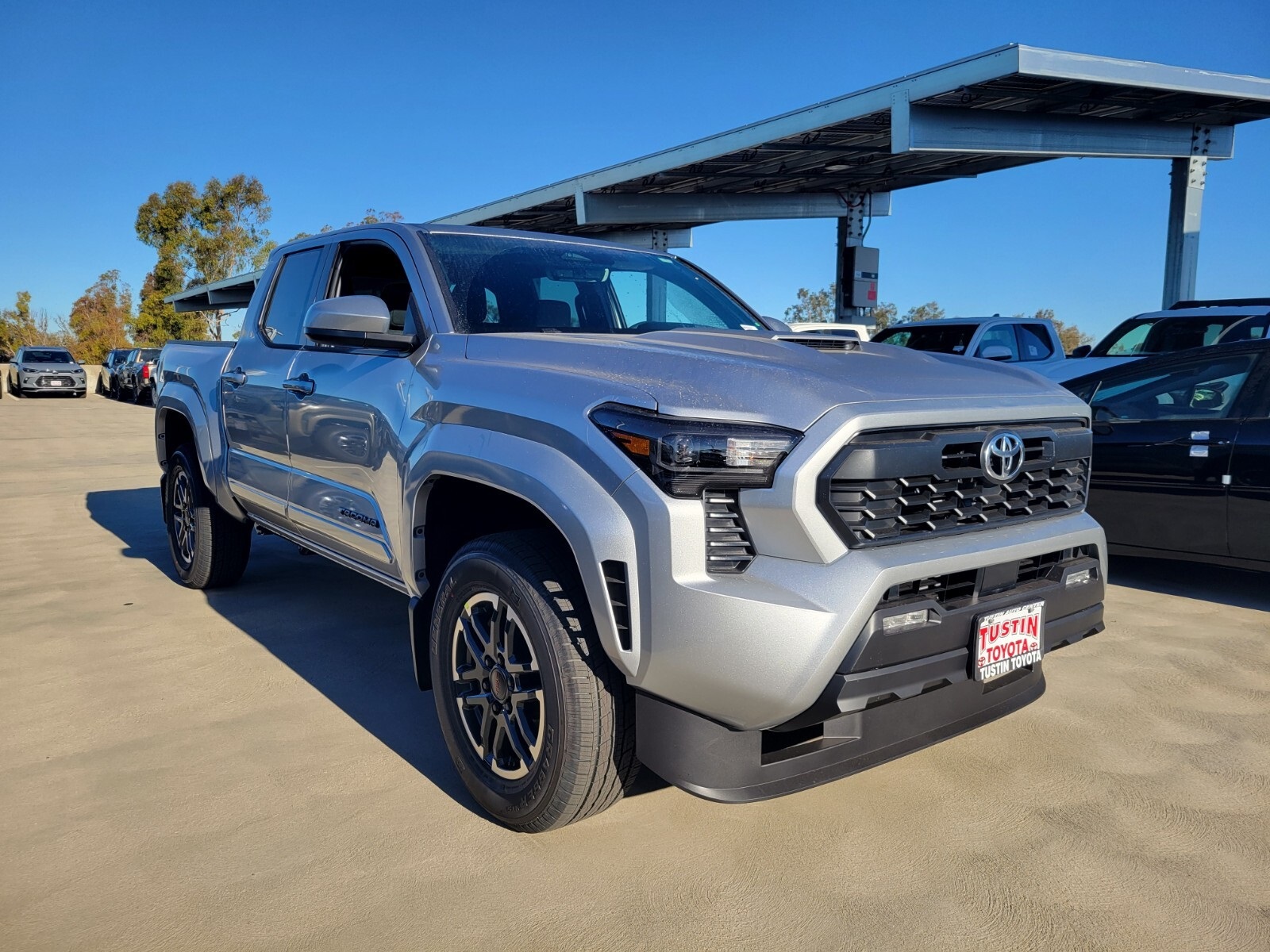 2025 Toyota Tacoma TRD Sport Double Cab photo 2