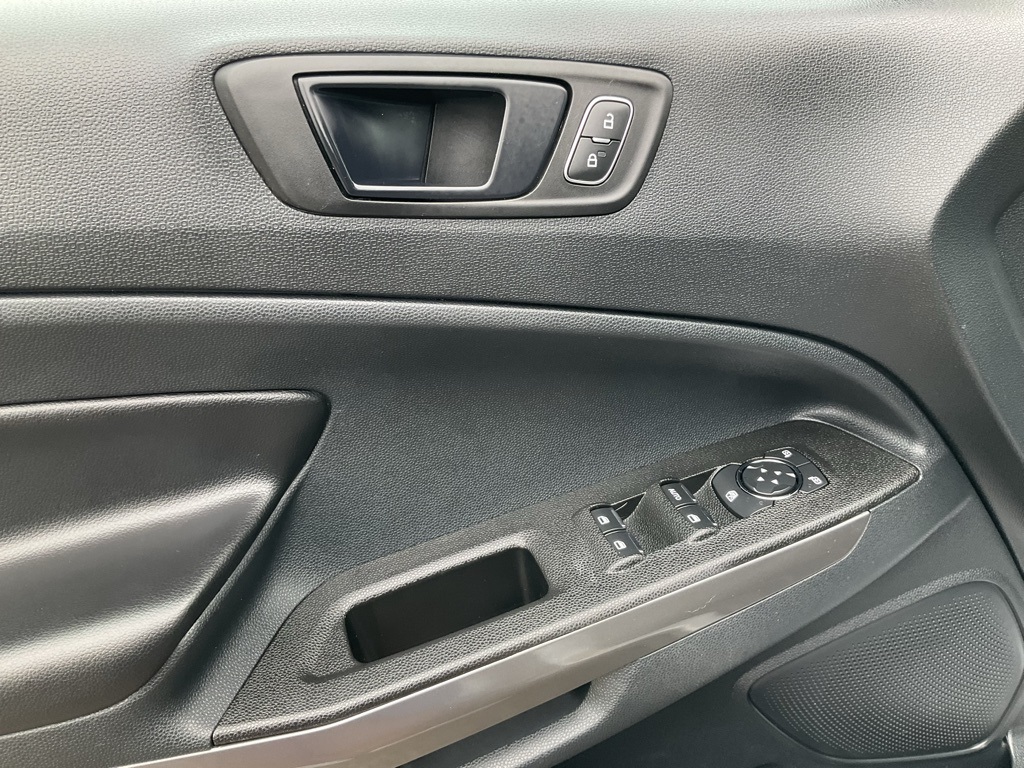 2021 Ford EcoSport SES photo 14