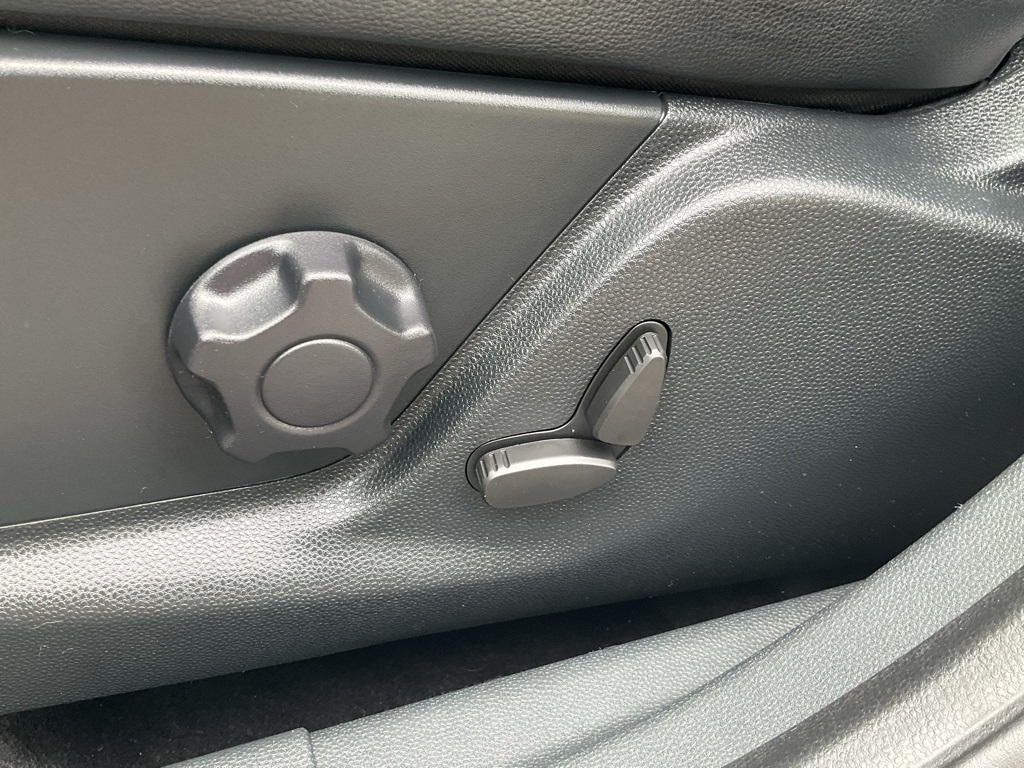 2021 Ford EcoSport SES photo 19